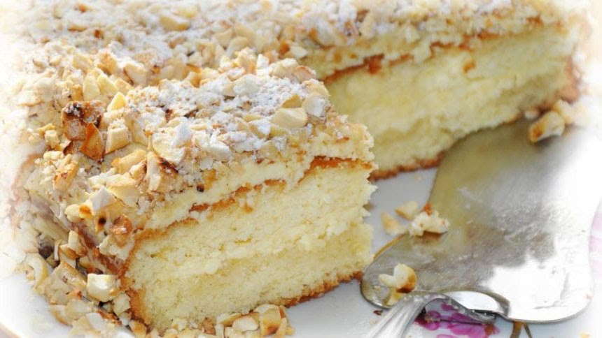 Бисквитный торт с орехами «Подарочный»